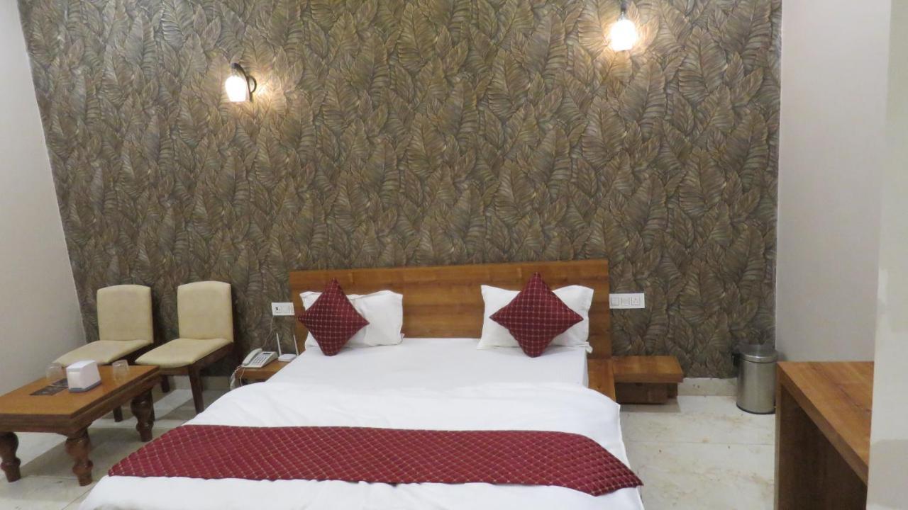 Raja Ji Hotels & Restaurant Jind 外观 照片